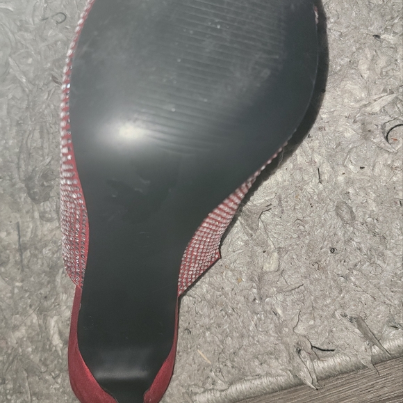 Red mule - Picture 3 of 4